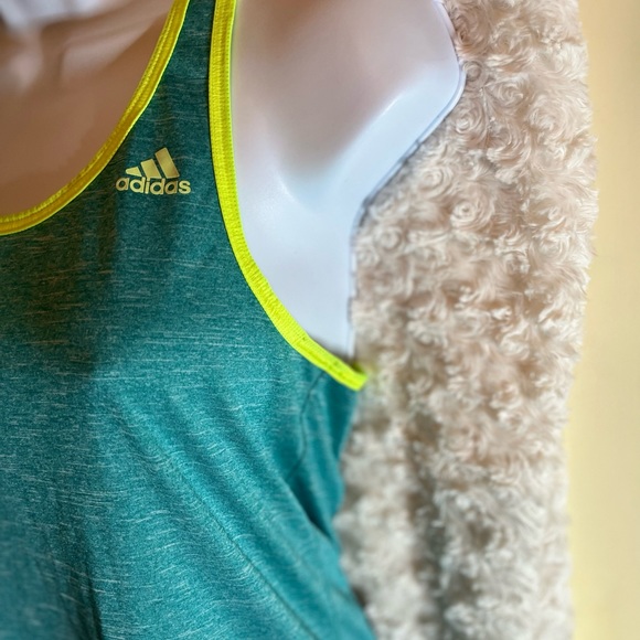 Adidas Tanktop size x-small - Picture 4 of 8